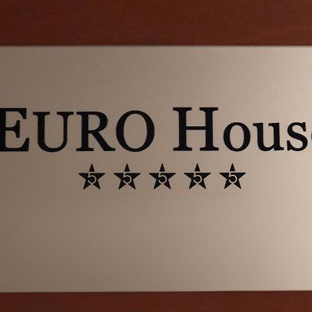 Euro House Hostel โมดินา ภายนอก รูปภาพ