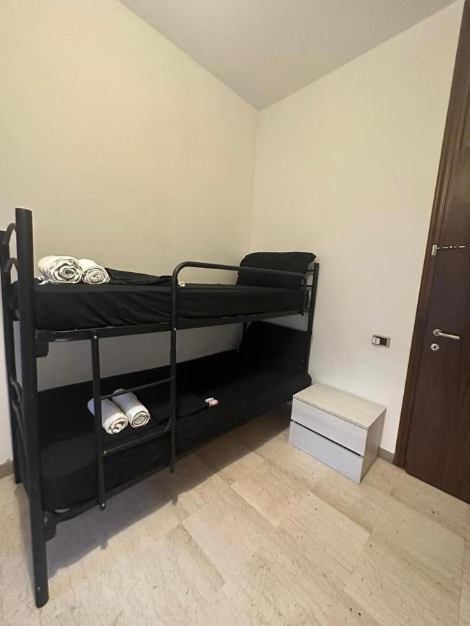 Euro House Hostel โมดินา ภายนอก รูปภาพ